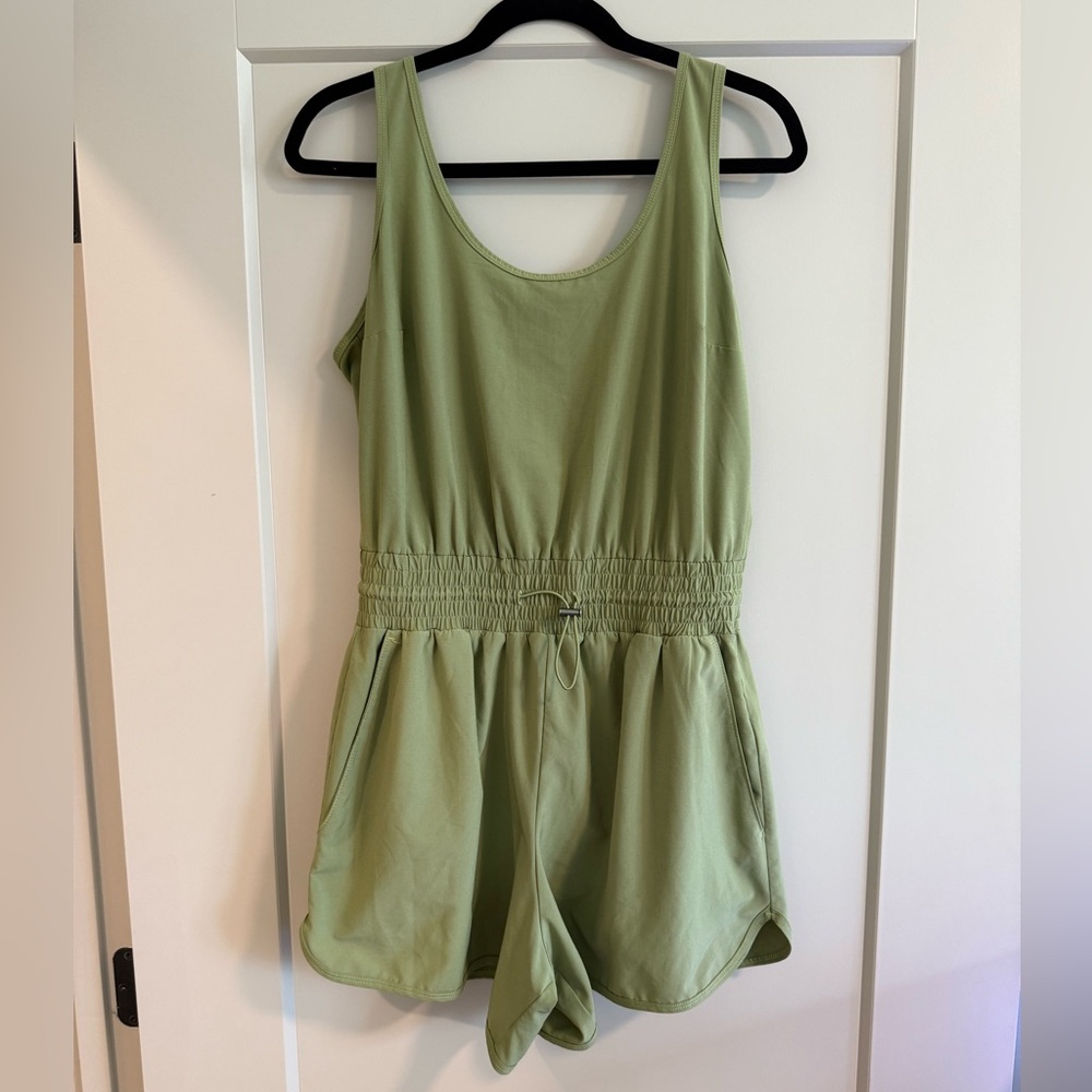 Abercrombie Traveler Romper Green, size M, EUC! - Picture 2 of 5